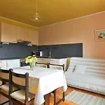 Cozy Danica With Terrace Appartement