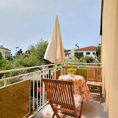 Daire Cozy Danica With Terrace Rovinj